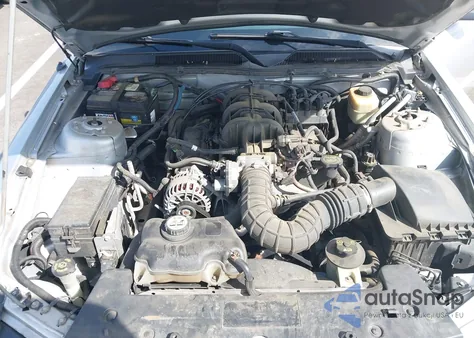 2008 Ford Mustang V6 Deluxe/V6 Premium из США, поврежденный, VIN 1ZVHT84N485165530